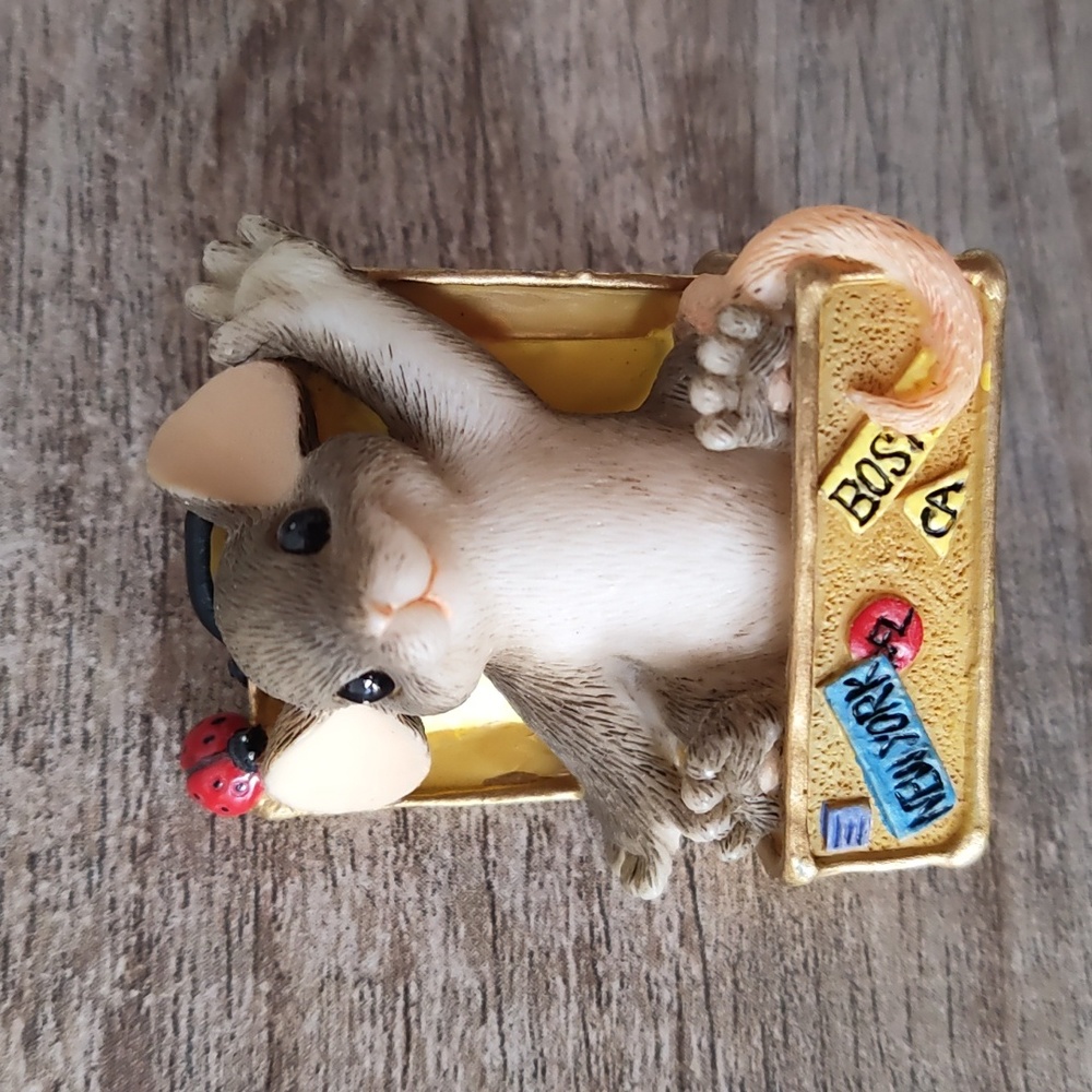 Charming Tails lapel pin! 🐭 - Picture 1 of 4